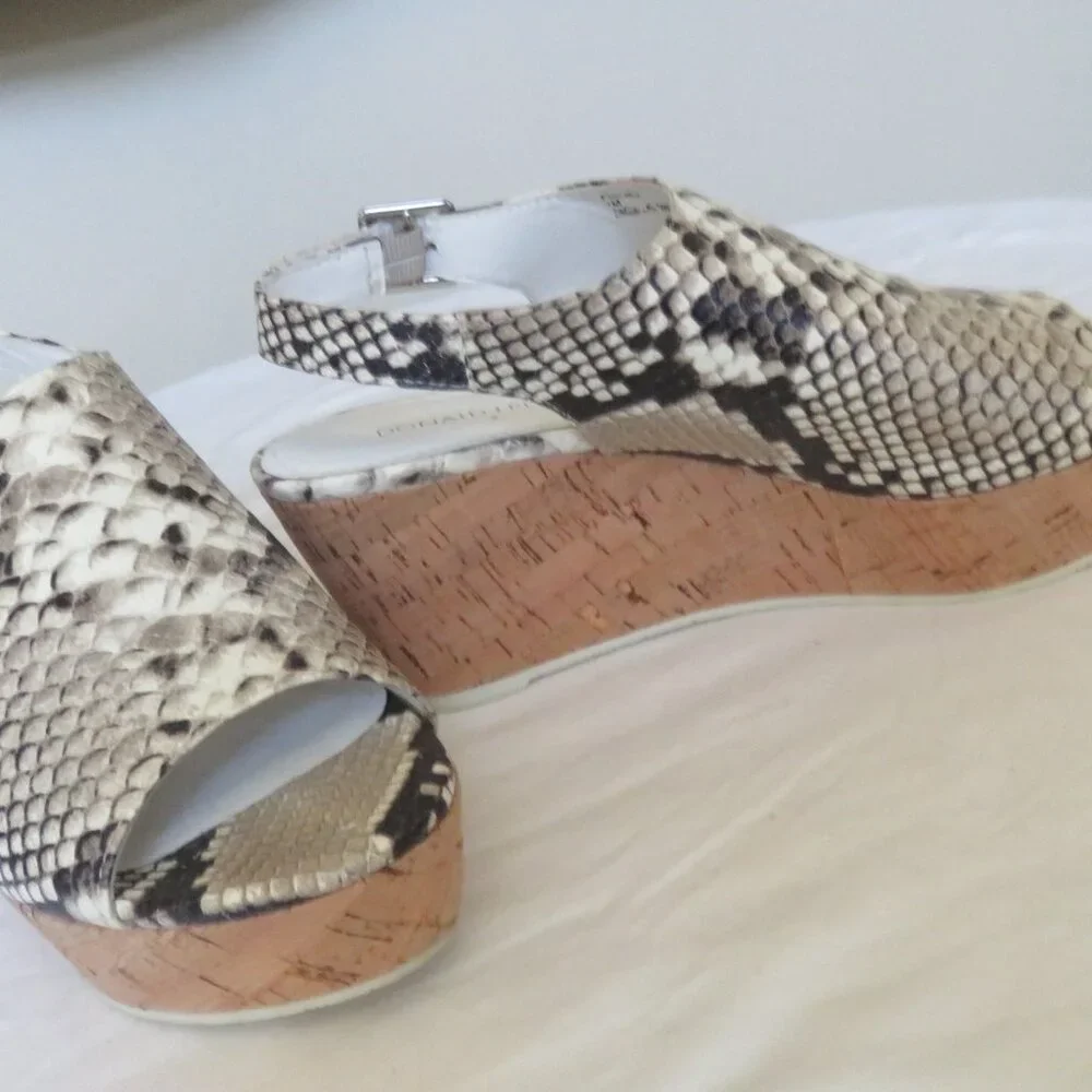 Donald J. Pliner this wedge